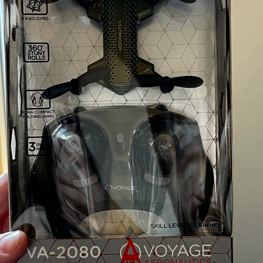 Voyage VA-2080 Black Drone with Controller